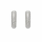 Xuping Gestreifte Creolen mit Strassdetails – Edelstahl | Wasserdicht