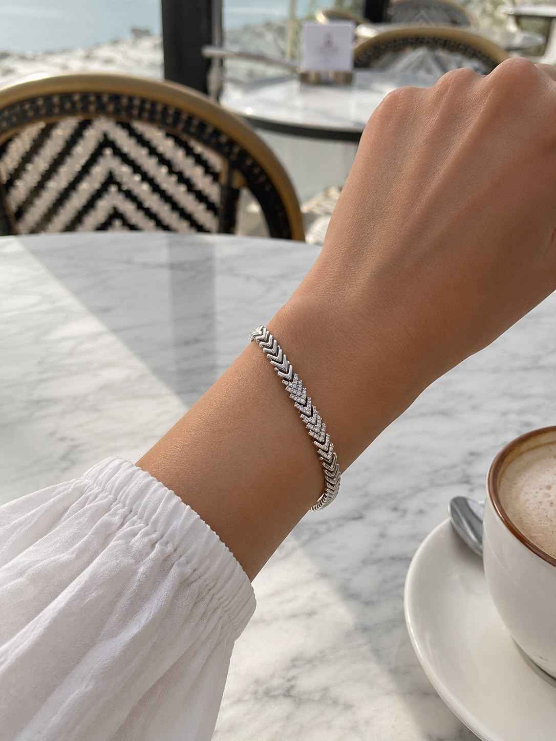 Xuping Taş Detaylı Çelik Bileklik