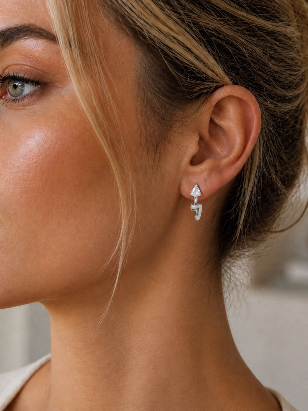 Xuping Minimal Lightning Figure Hoop Earrings – Steel | Water Resistant