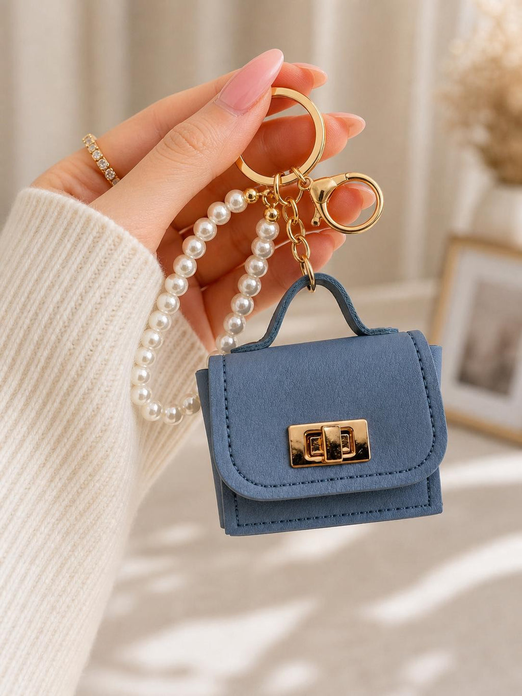 Mini-Taschenschlüsselanhänger – Blauer Taschenanhänger mit Perlenband