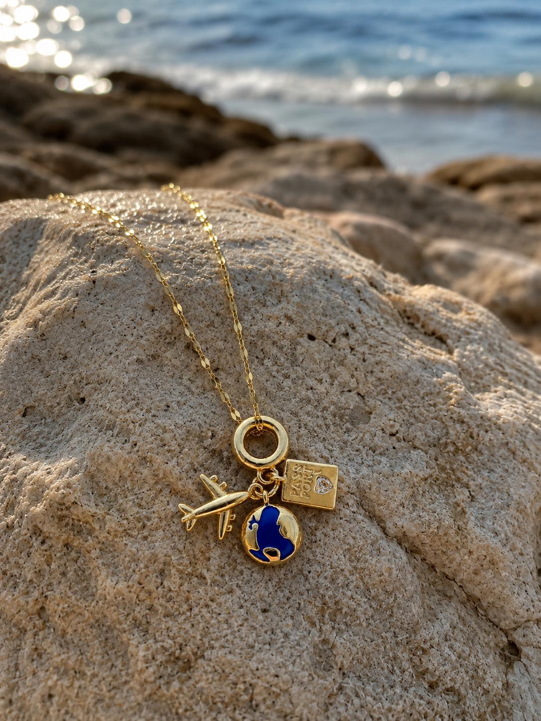 Reise-Charm-Halskette aus 14K vergoldetem Edelstahl