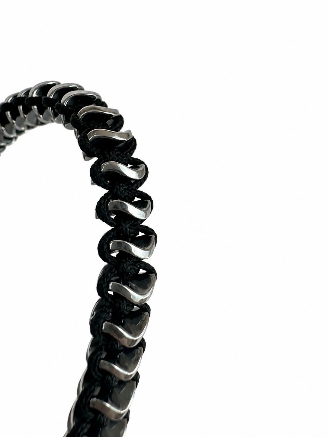Black Steel Detailed Cord Bracelet – Modern Design