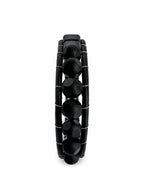 Herrenarmband aus schwarzem Leder mit Steinbesatz