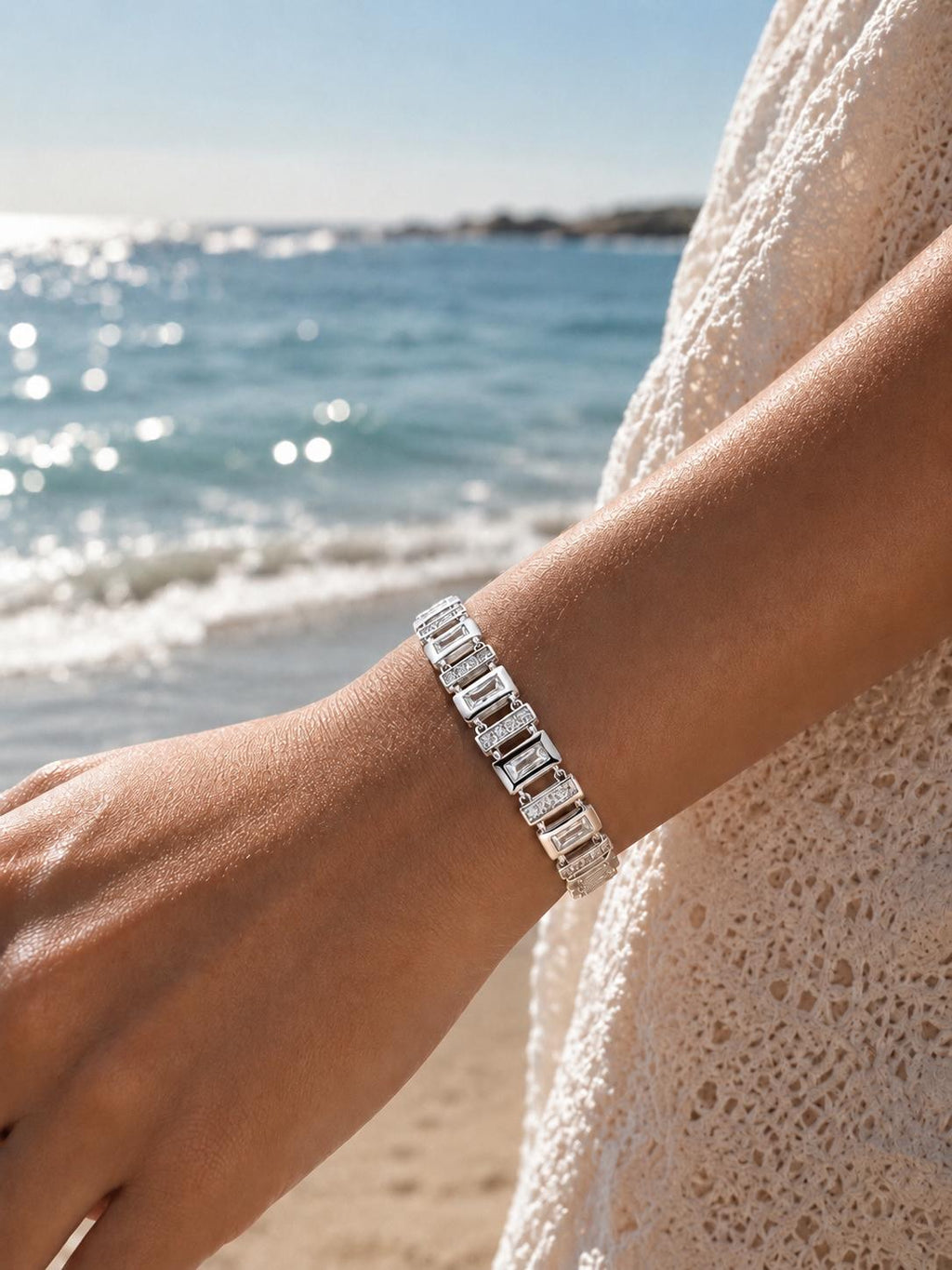 Xuping Steel Silver Bracelet with Stones – Modern Stylish Design 19 CM
