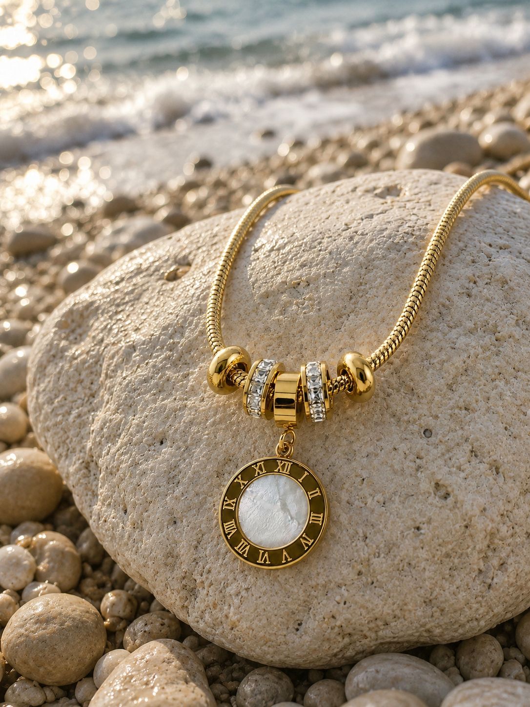 Edelstahl 14K vergoldetes Charm-Armband mit römischen Ziffern – Verstellbare Größe