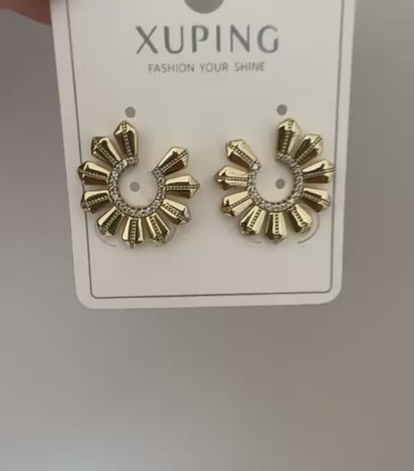 Xuping 18K Altın Kaplama Taş Detaylı İğneli Küpe