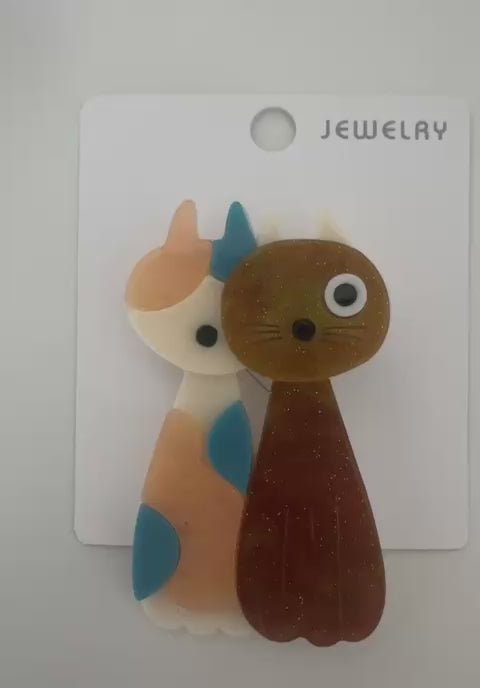 Sevimli Çift Kedi Figürlü Broş