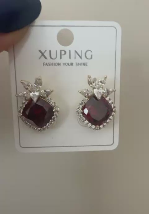 Xuping Yakut Kırmızı Taşlı Çiçek Detaylı Küpe – 18K Altın Kaplama Çelik