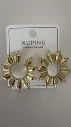 Xuping 18K Altın Kaplama Çelik Taşlı Küpe