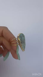Aura Green Stone Verstellbarer Ring – Messing mit 14K Goldbeschichtung